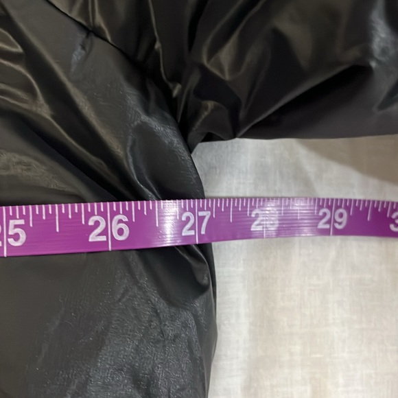 NEW J Crew Villa puffer coat with PrimaLoft®!!! - Picture 7 of 9